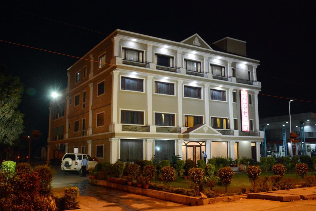 Motel Madhuban Jamshedpur Bagian luar foto